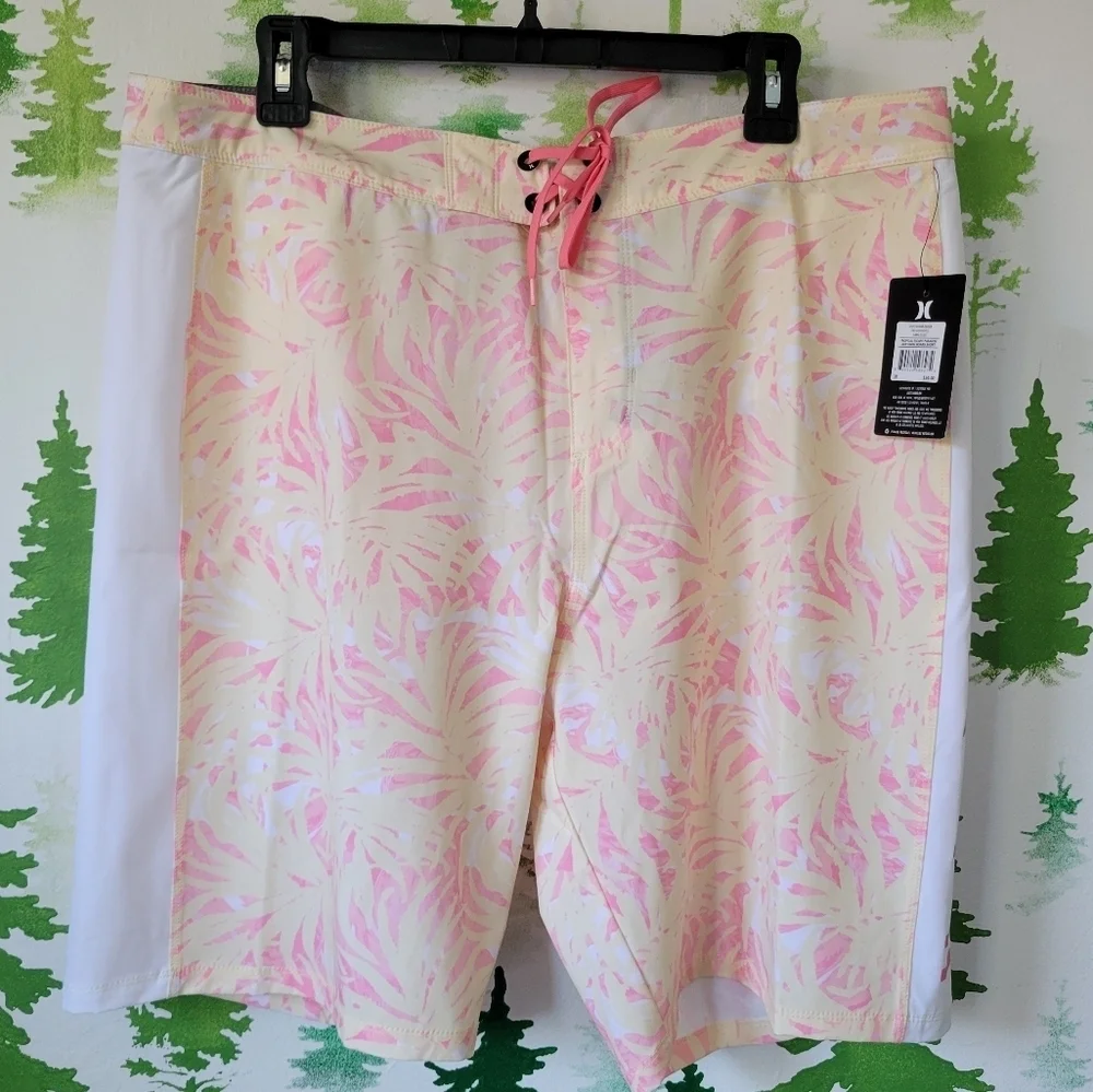 Hurley Tropical Paradise Boardshorts.